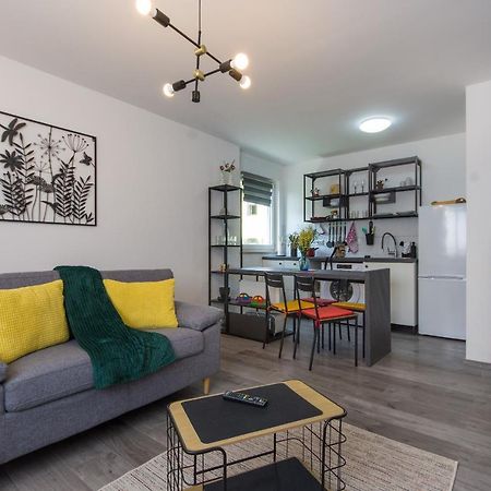 Apartment Retiro Pola Esterno foto