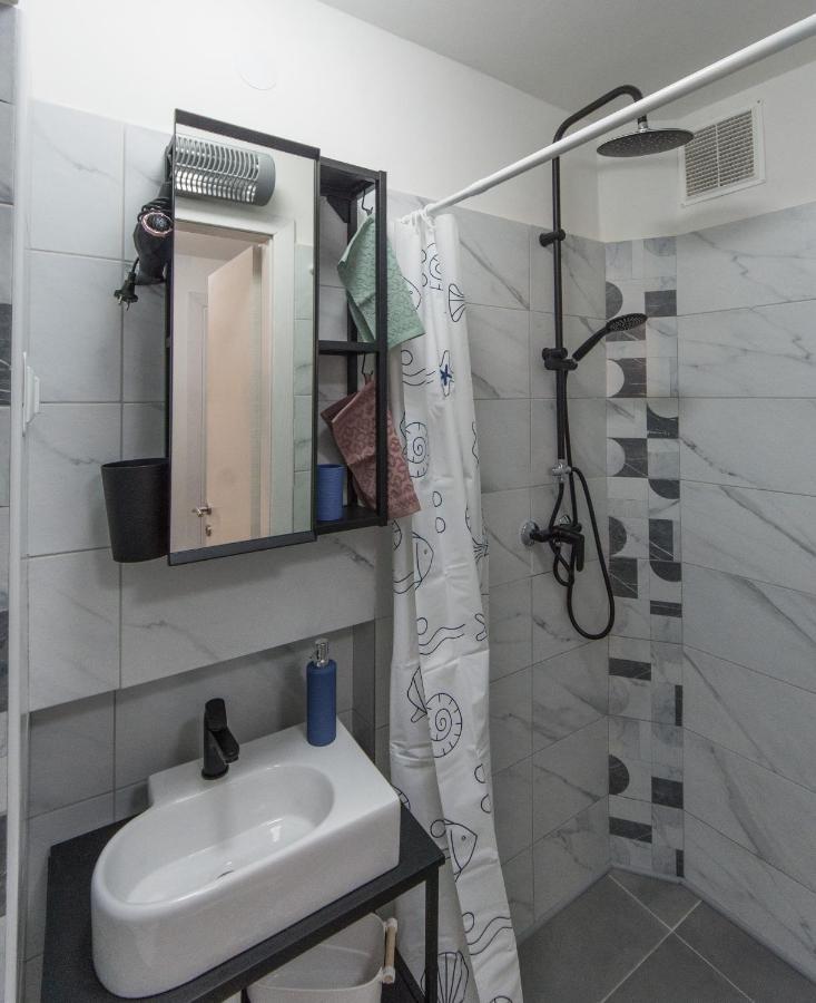 Apartment Retiro Pola Esterno foto