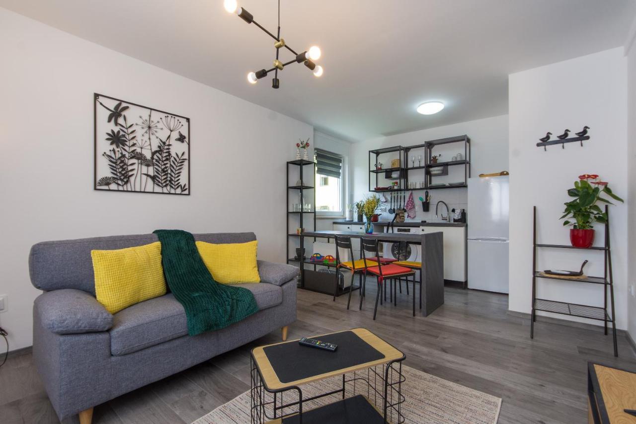 Apartment Retiro Pola Esterno foto